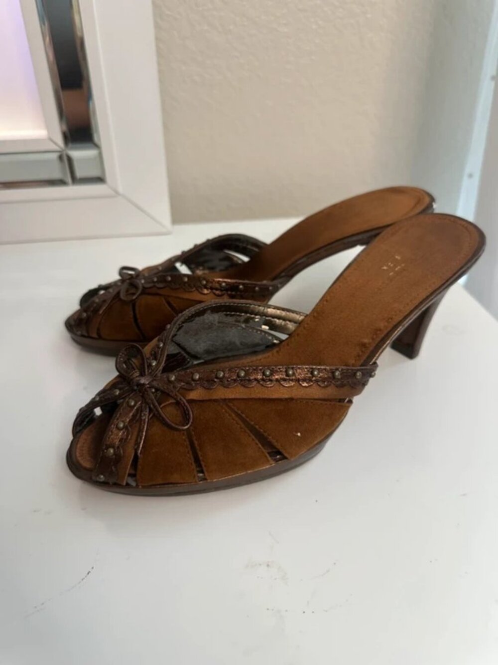 vintage slip on mule heels - Picture 3 of 5